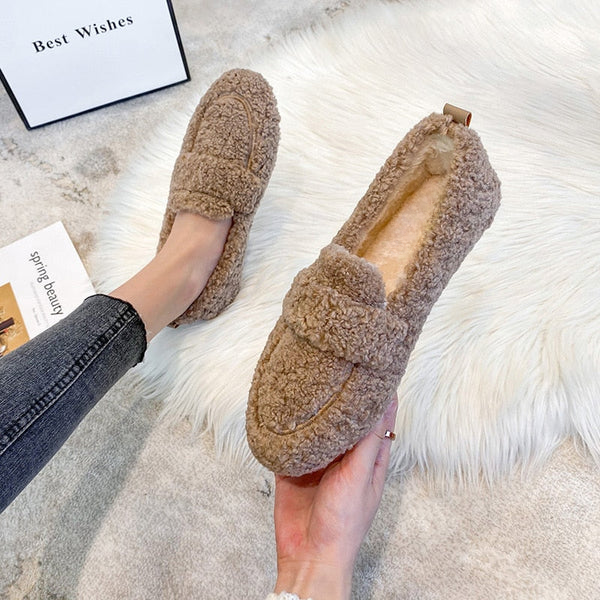 LEVIA™ | Plush Slippers